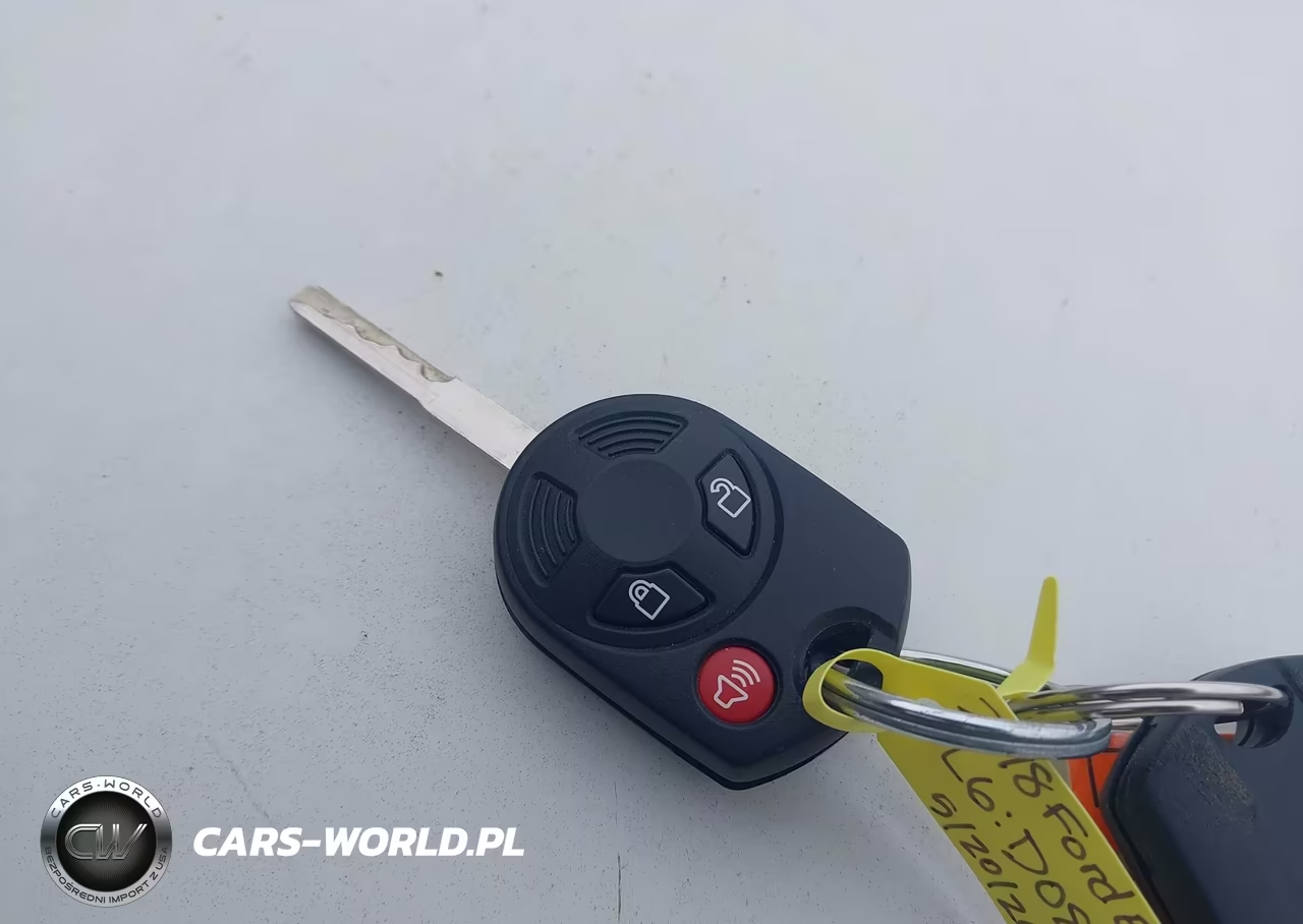 2018 Ford Escape Se VIN:1FMCU9GD9JUD08868 - 11