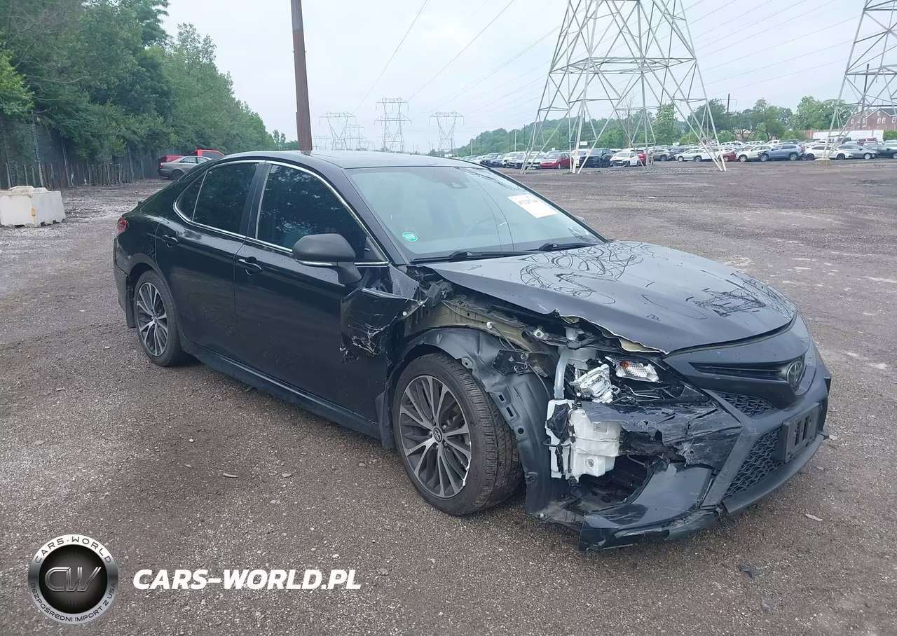 2019 Toyota Camry Se – zdjęcie 1 z 17
