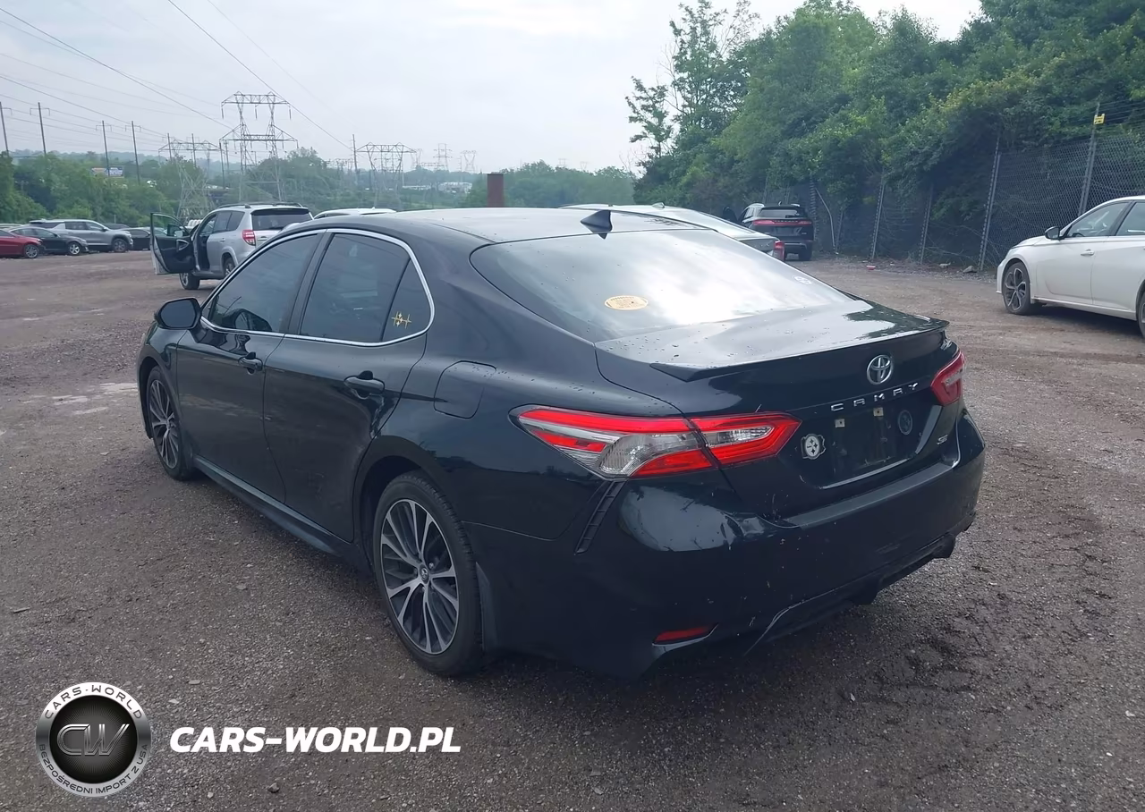 2019 Toyota Camry Se VIN:4T1B11HK0KU806719 - 3