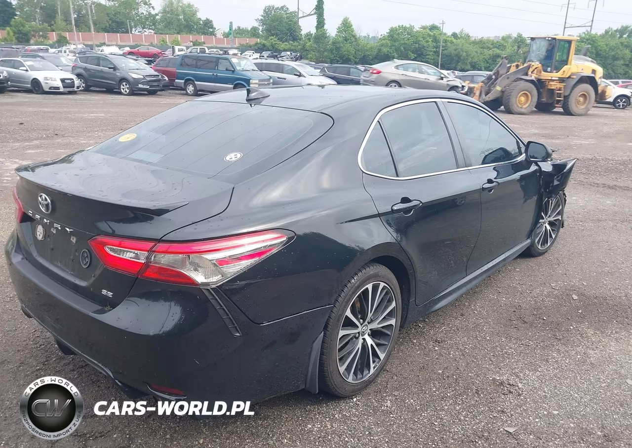 2019 Toyota Camry Se VIN:4T1B11HK0KU806719 - 4
