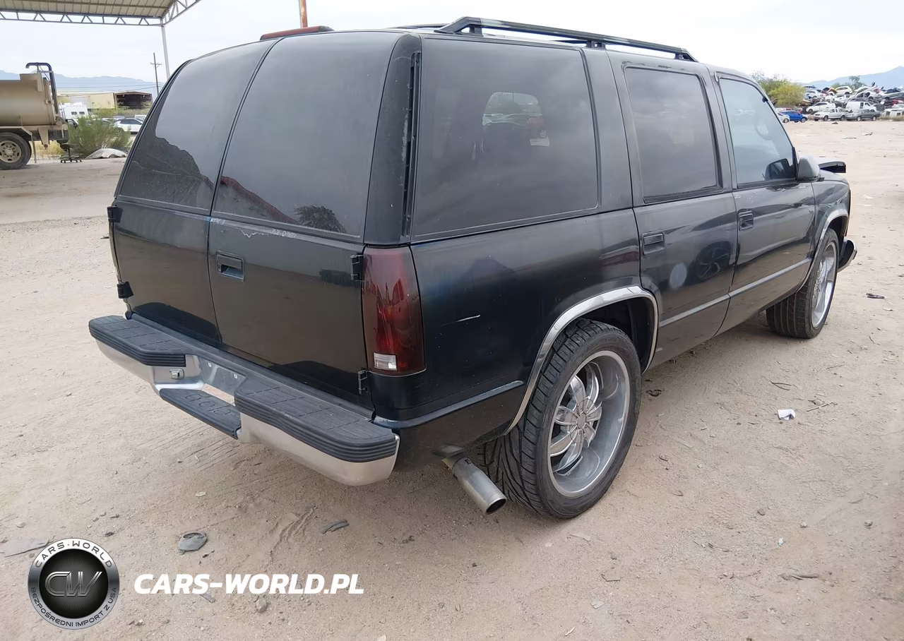 1999 GMC Yukon Sle VIN:1GKEC13R0XJ812016 - 4