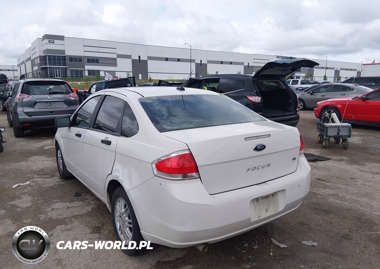 2010 Ford Focus Se VIN:1FAHP3FN3AW172238 - 3
