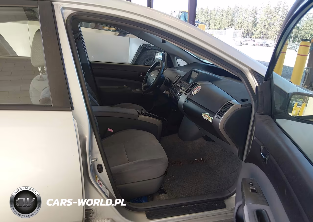 2005 Toyota Prius VIN:JTDKB20UX53082116 - 5