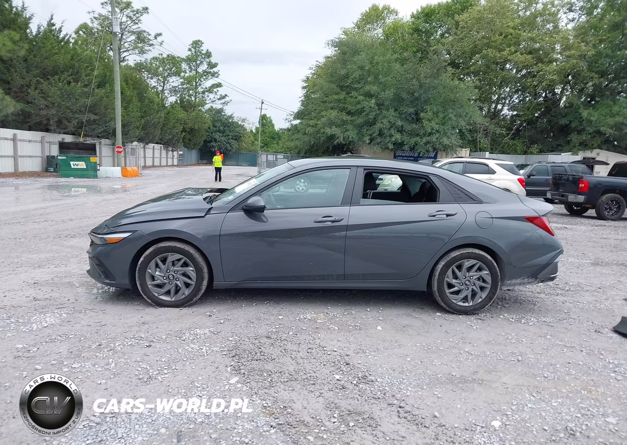 2025 Hyundai Elantra Hybrid Blue VIN:KMHLM4DJ2SU129134 - 14