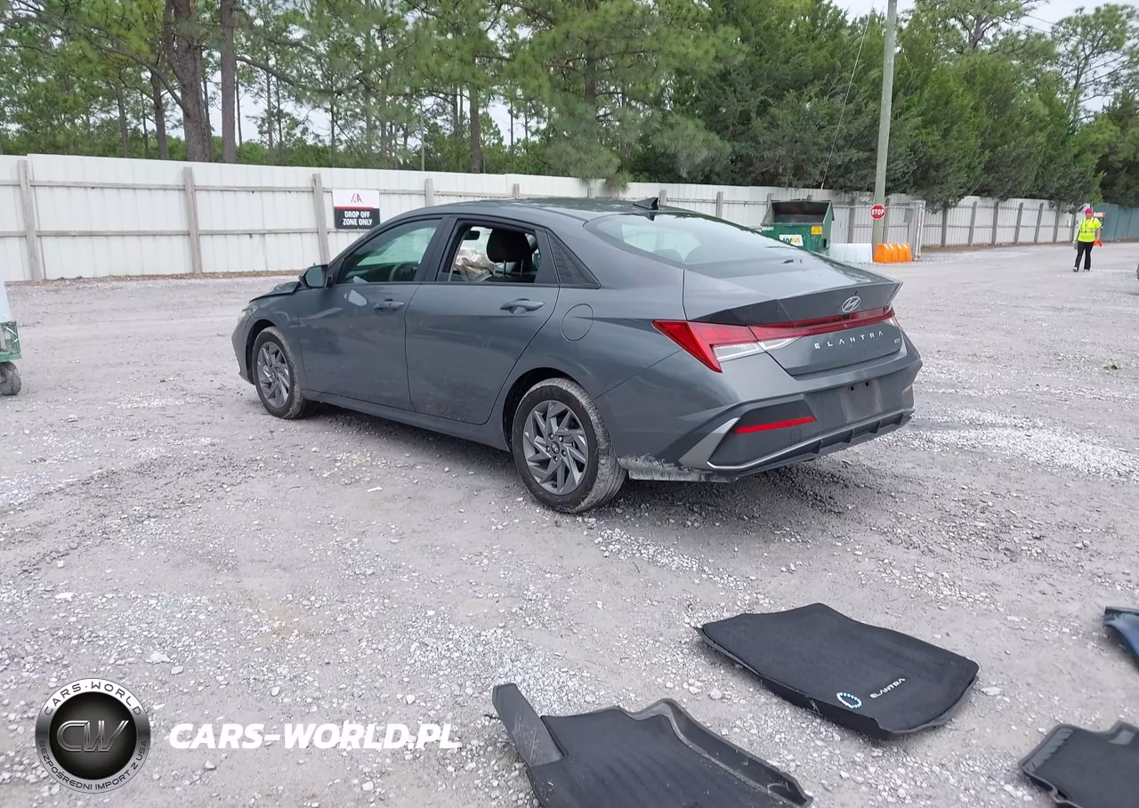 2025 Hyundai Elantra Hybrid Blue VIN:KMHLM4DJ2SU129134 - 3