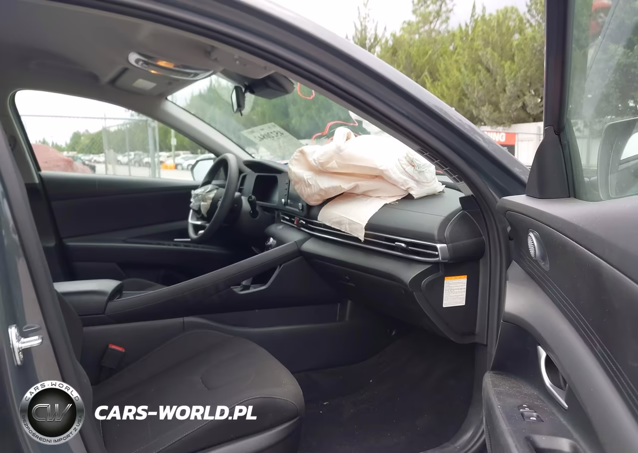 2025 Hyundai Elantra Hybrid Blue VIN:KMHLM4DJ2SU129134 - 5