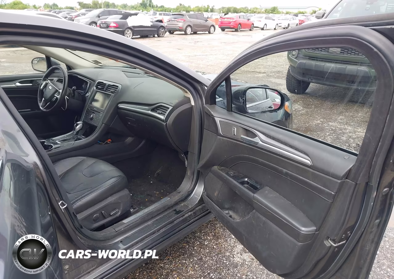 2015 Ford Fusion Titanium VIN:3FA6P0K96FR145849 - 5