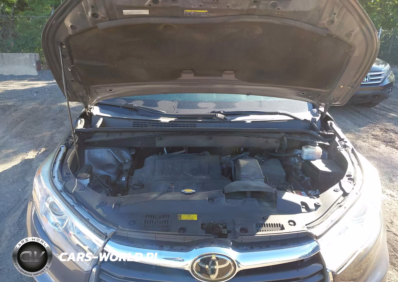 2014 Toyota Highlander Limited Platinum V6 VIN:5TDDKRFH1ES045417 - 10