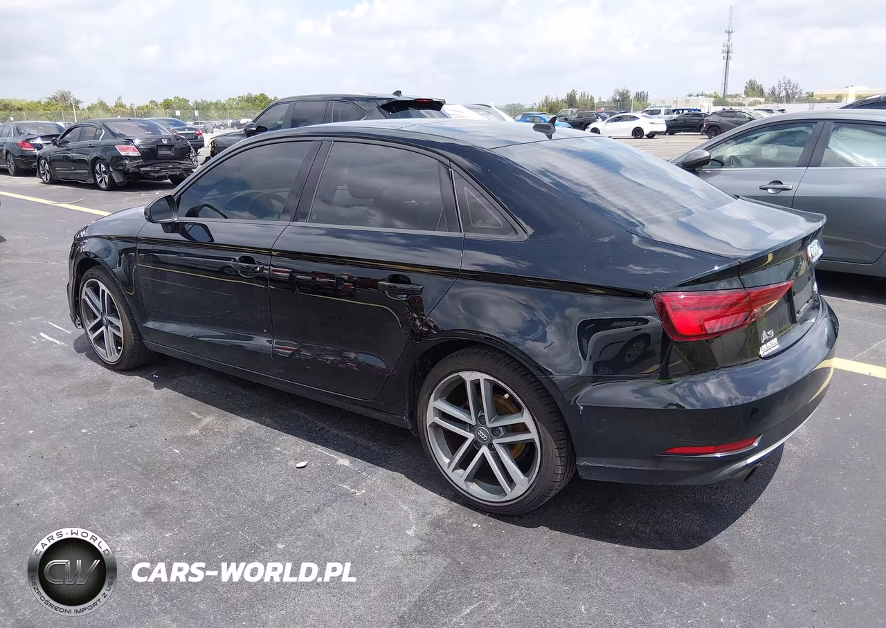 2018 Audi A3 2.0T Premium-2.0T Tech Premium VIN:WAUB8GFFXJ1003924 - 3