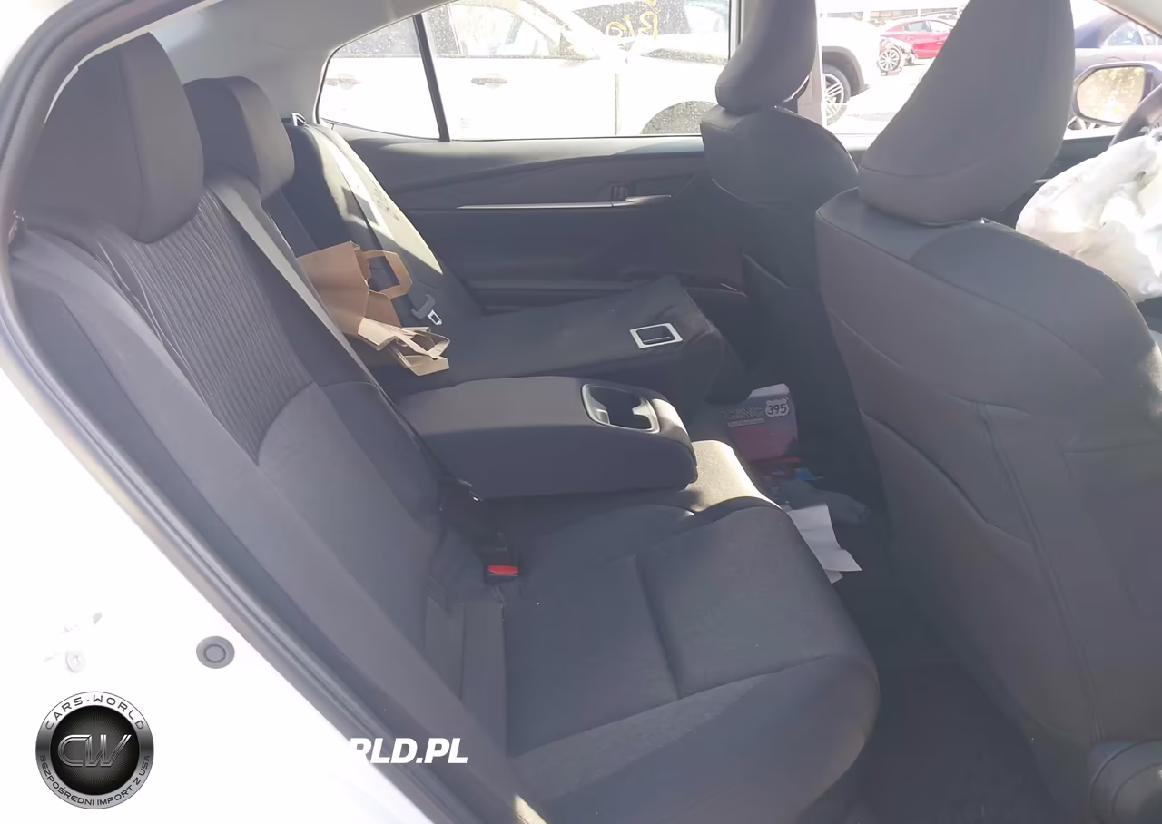 2026 Toyota Camry Le VIN:4T1DAACK5TU209096 - 8
