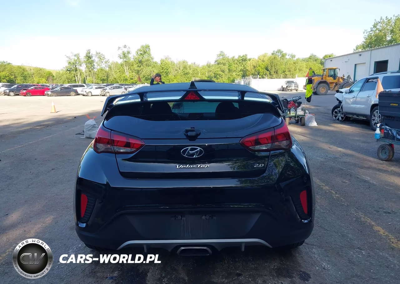 2020 Hyundai Veloster 2.0 Premium VIN:KMHTG6AF2LU028423 - 16