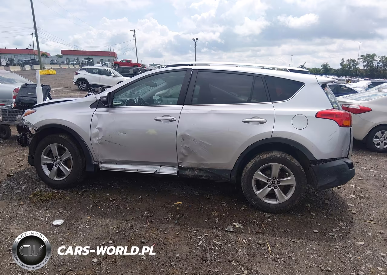 2015 Toyota Rav4 Xle VIN:2T3WFREV8FW191561 - 14