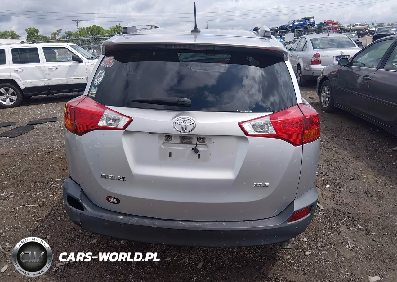 2015 Toyota Rav4 Xle VIN:2T3WFREV8FW191561 - 16