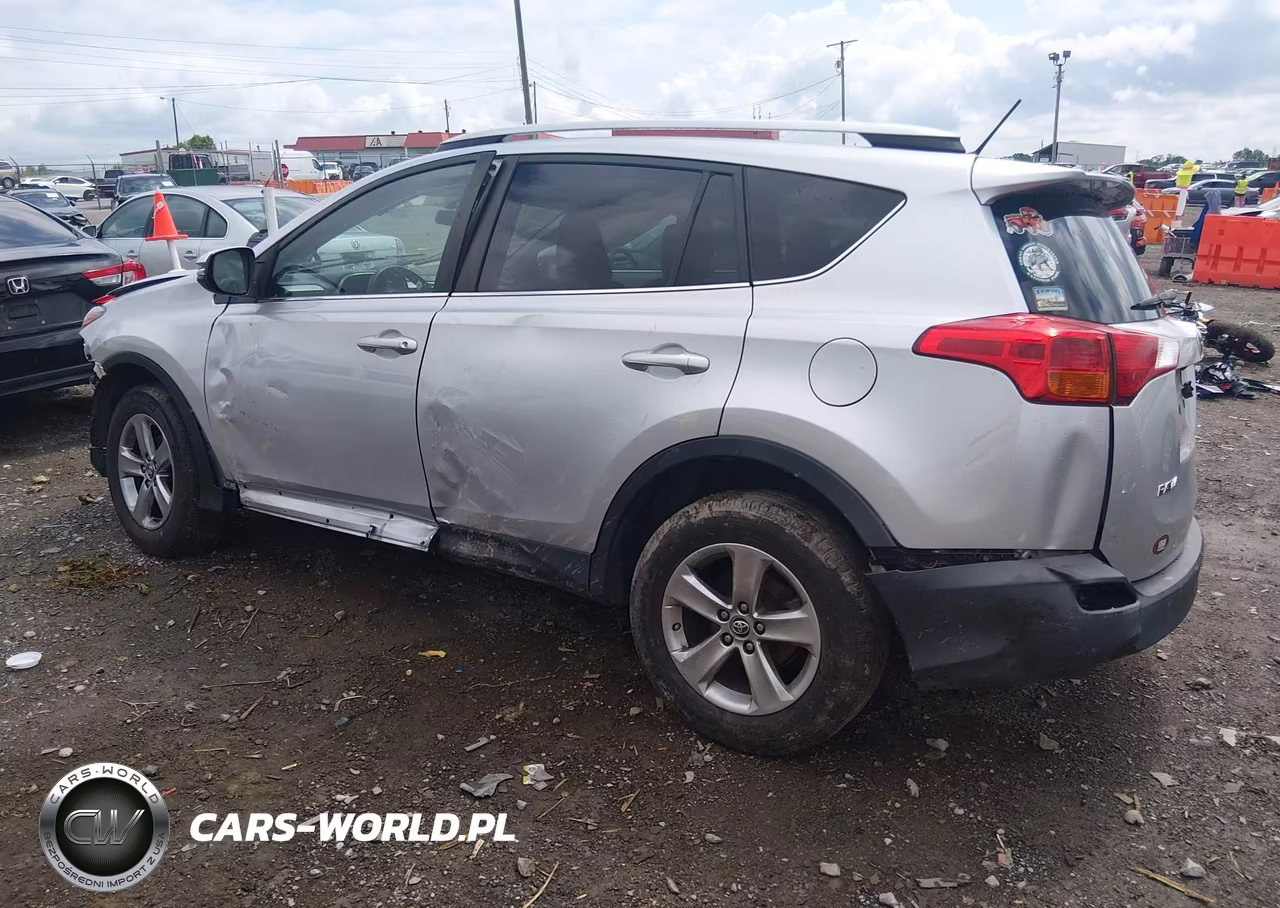 2015 Toyota Rav4 Xle VIN:2T3WFREV8FW191561 - 3