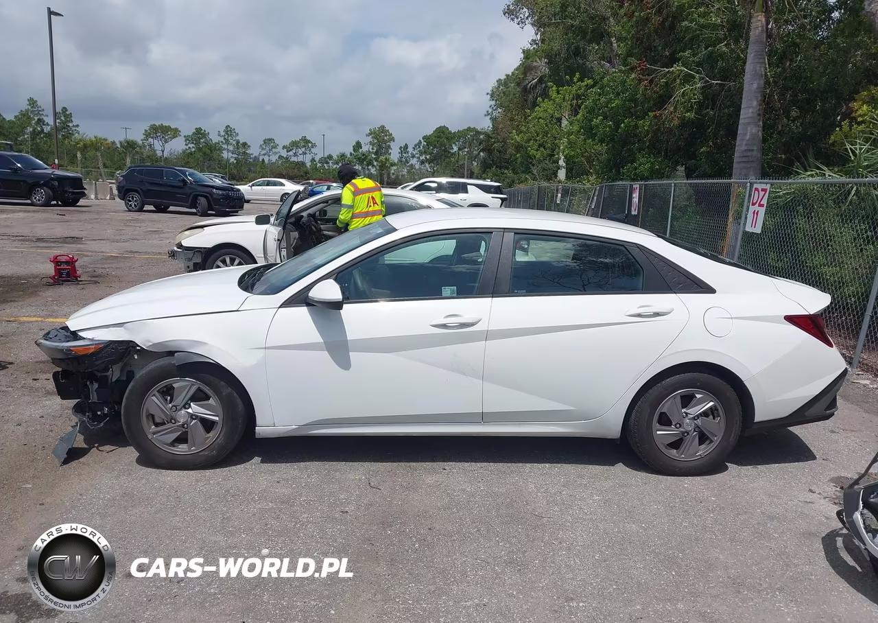 2025 Hyundai Elantra Se VIN:KMHLL4DG6SU947022 - 15