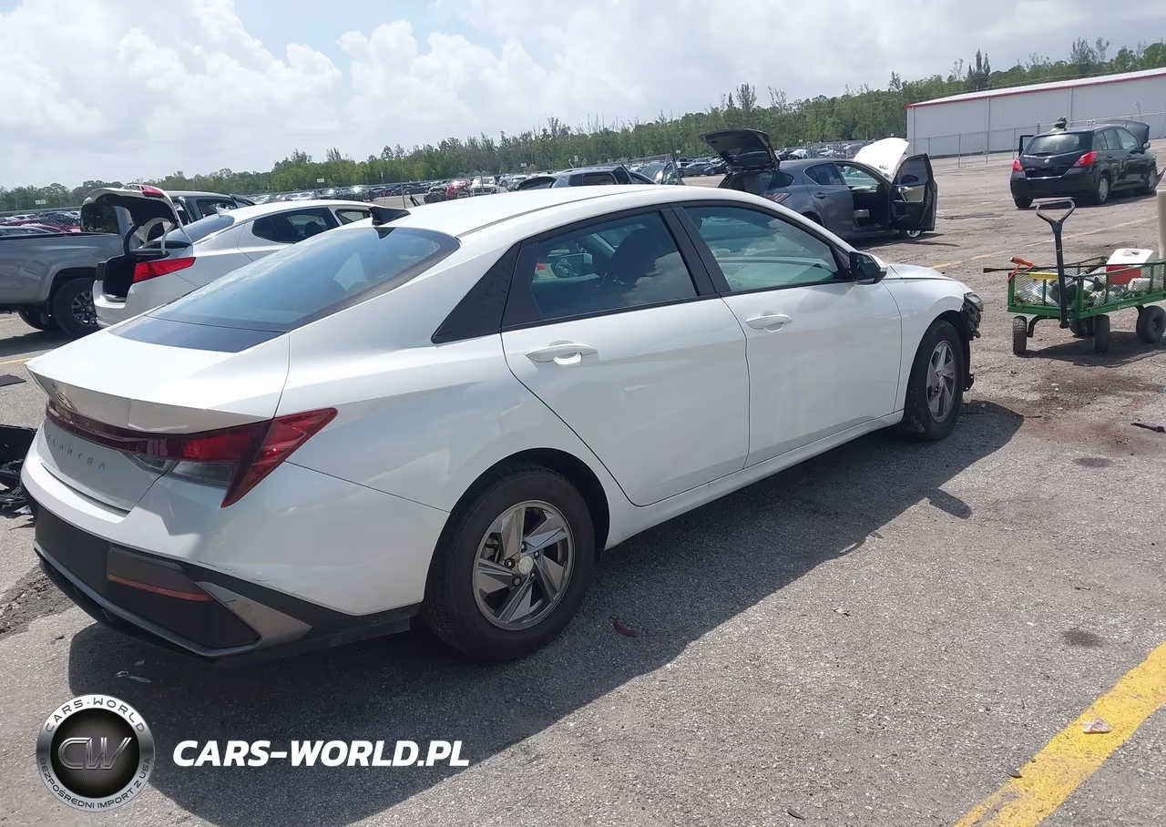 2025 Hyundai Elantra Se VIN:KMHLL4DG6SU947022 - 4