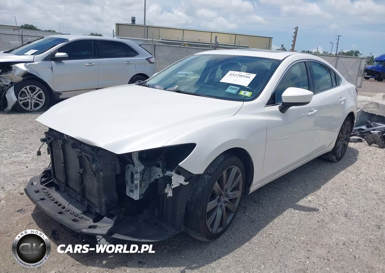 2018 Mazda Mazda6 Touring VIN:JM1GL1VM2J1334999 - 2