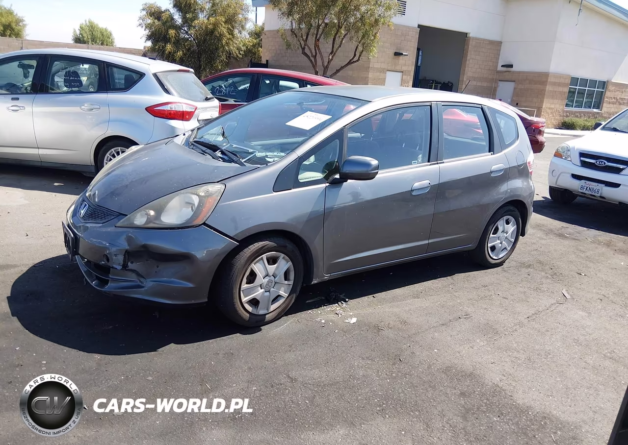 2013 Honda Fit VIN:JHMGE8H34DC075803 - 2