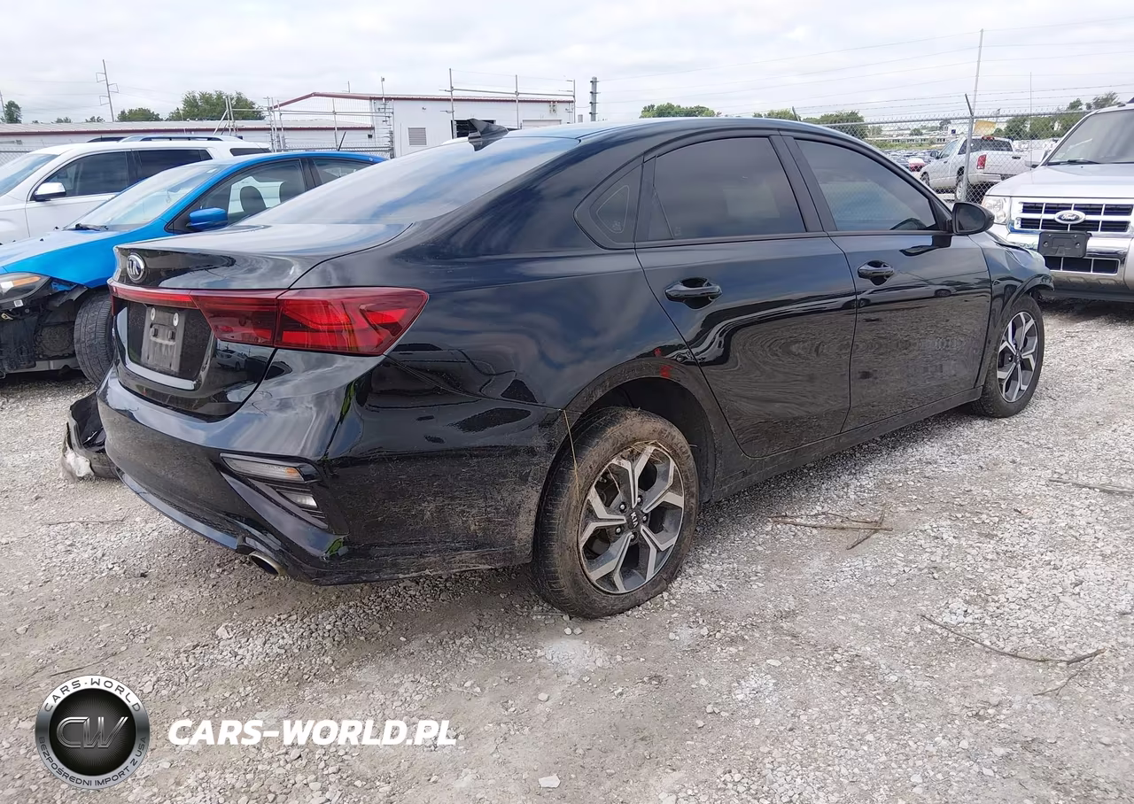2021 Kia Forte Lxs VIN:3KPF24AD8ME339437 - 4