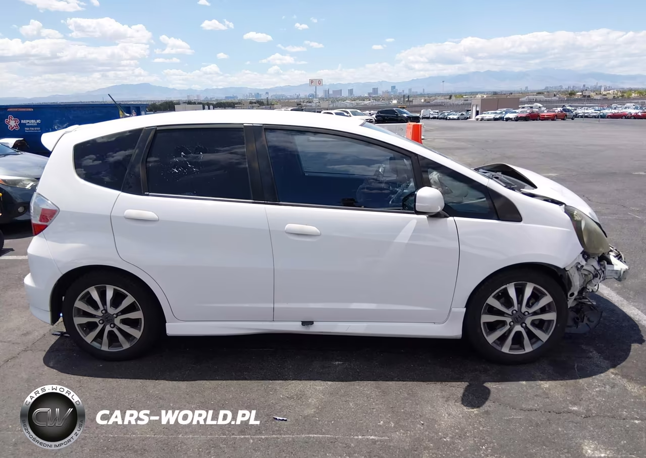 2012 Honda Fit Sport VIN:JHMGE8H51CS007691 - 14