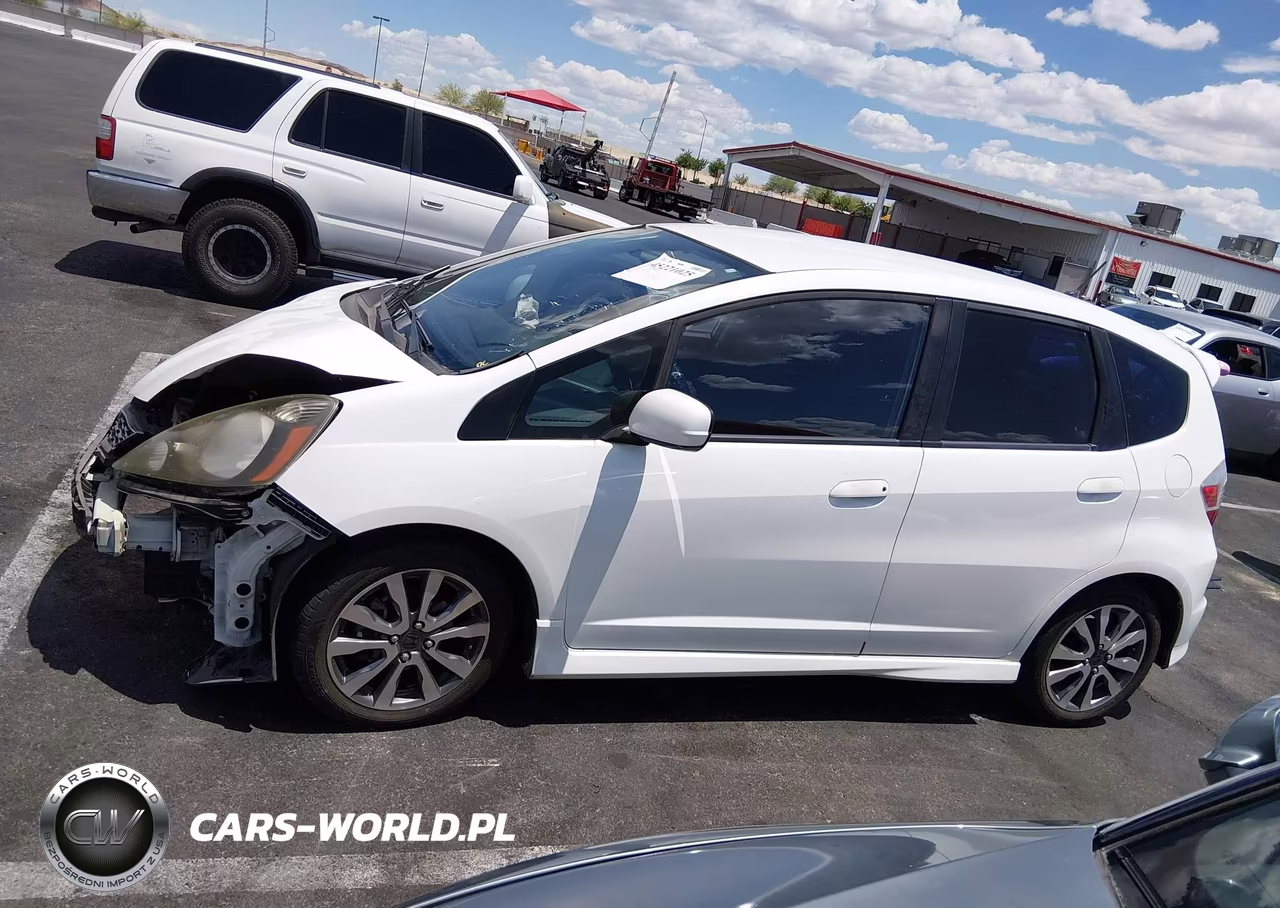 2012 Honda Fit Sport VIN:JHMGE8H51CS007691 - 15