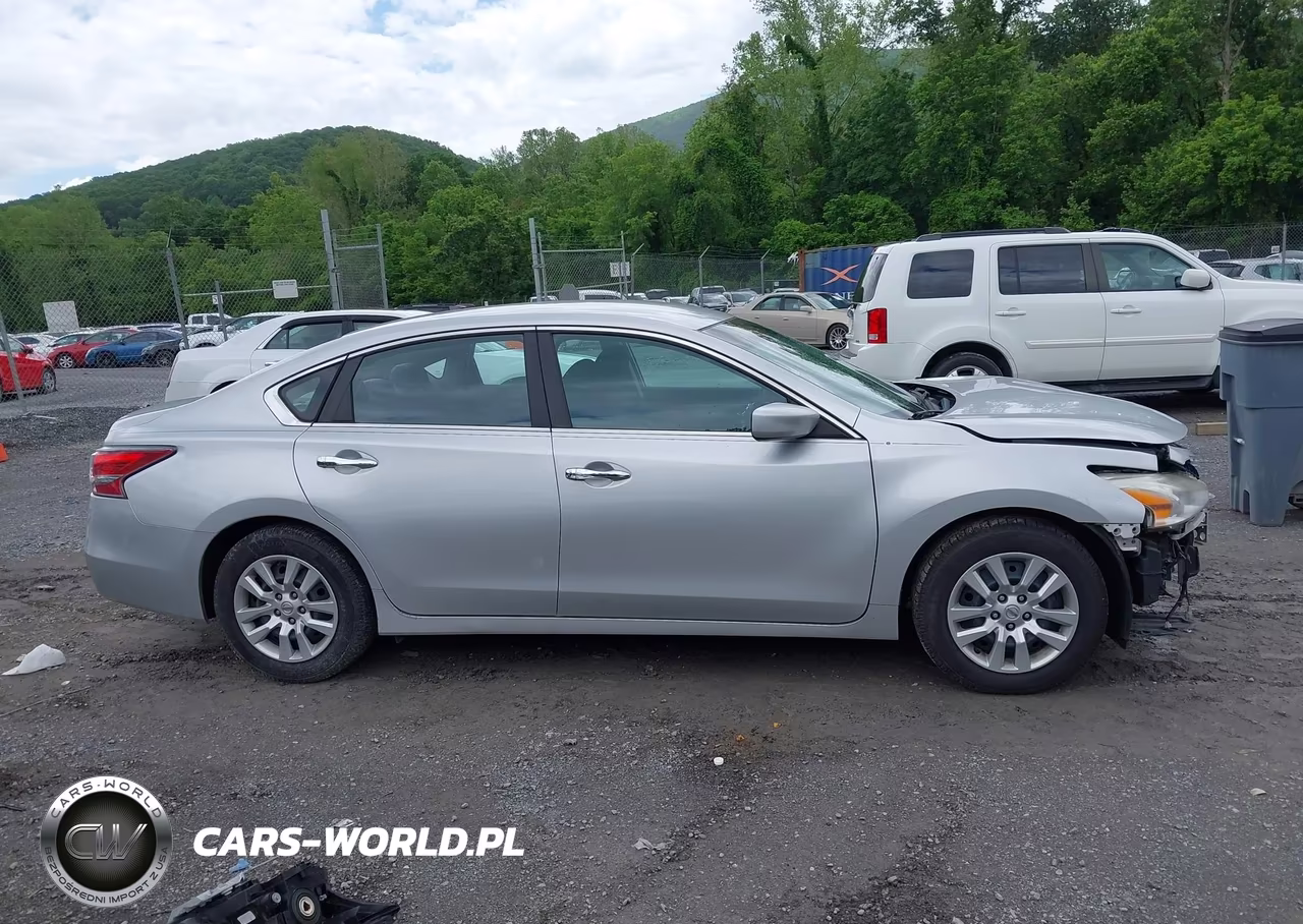 2014 Nissan Altima 2.5 S VIN:1N4AL3AP1EC110348 - 13
