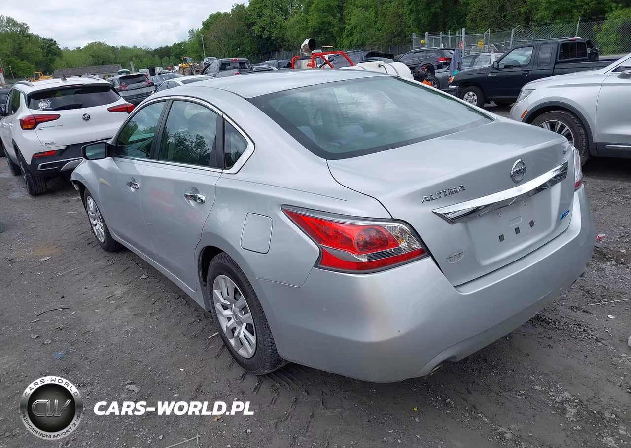 2014 Nissan Altima 2.5 S VIN:1N4AL3AP1EC110348 - 3