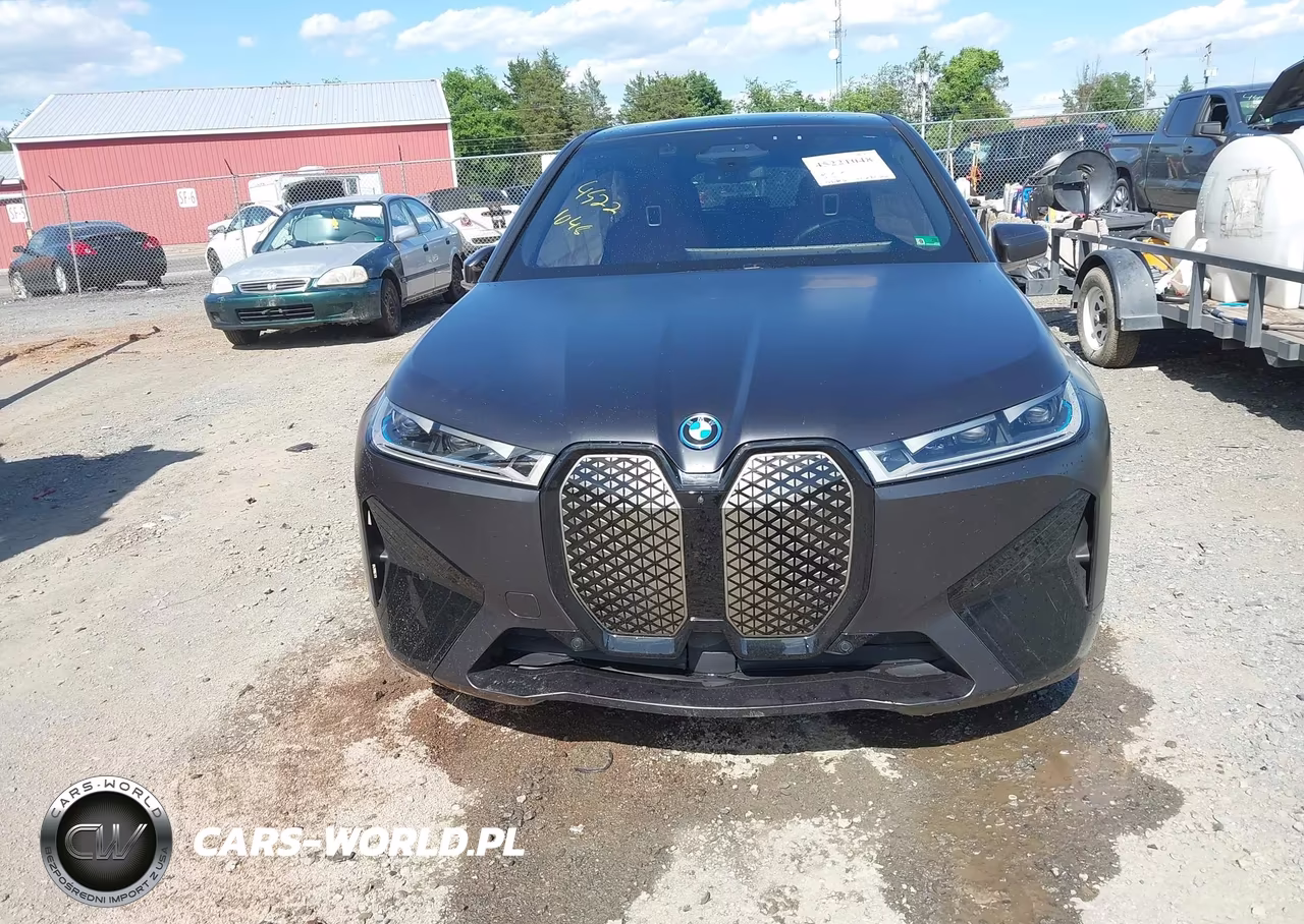 2024 BMW Ix M60 VIN:WB533CF00RCP23545 - 12