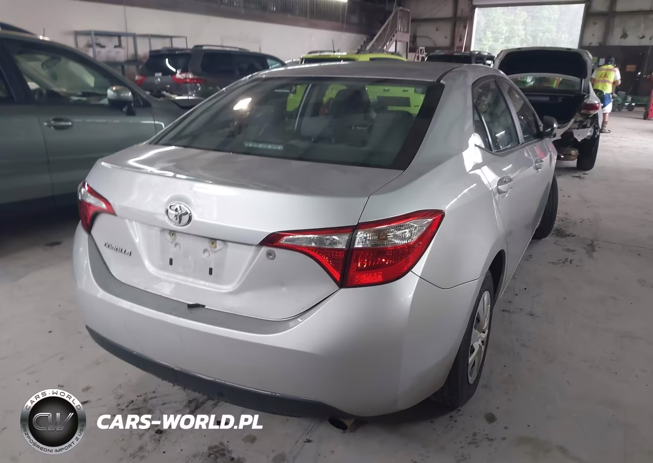 2015 Toyota Corolla L VIN:2T1BURHE1FC478184 - 4
