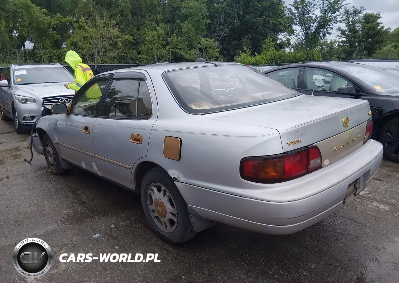 1995 Toyota Camry Xle VIN:4T1GK13E2SU084772 - 3