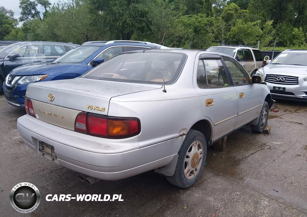 1995 Toyota Camry Xle VIN:4T1GK13E2SU084772 - 4