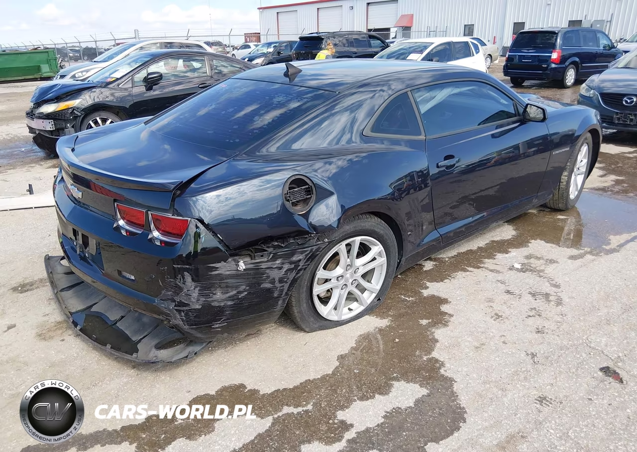 2013 Chevrolet Camaro 1Ls VIN:2G1FE1E37D9205274 - 4