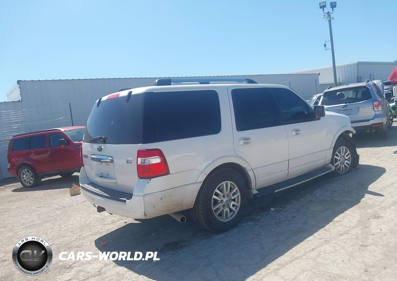 2014 Ford Expedition Limited VIN:1FMJU1K55EEF47682 - 4