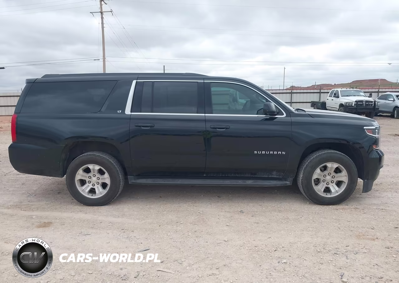 2018 Chevrolet Suburban Lt VIN:1GNSKHKC2JR379404 - 13
