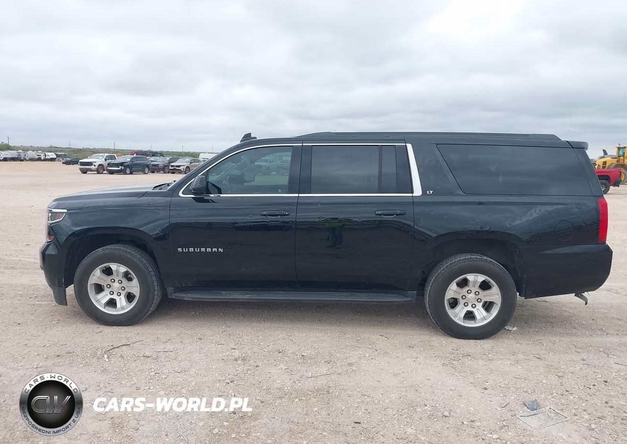 2018 Chevrolet Suburban Lt VIN:1GNSKHKC2JR379404 - 14