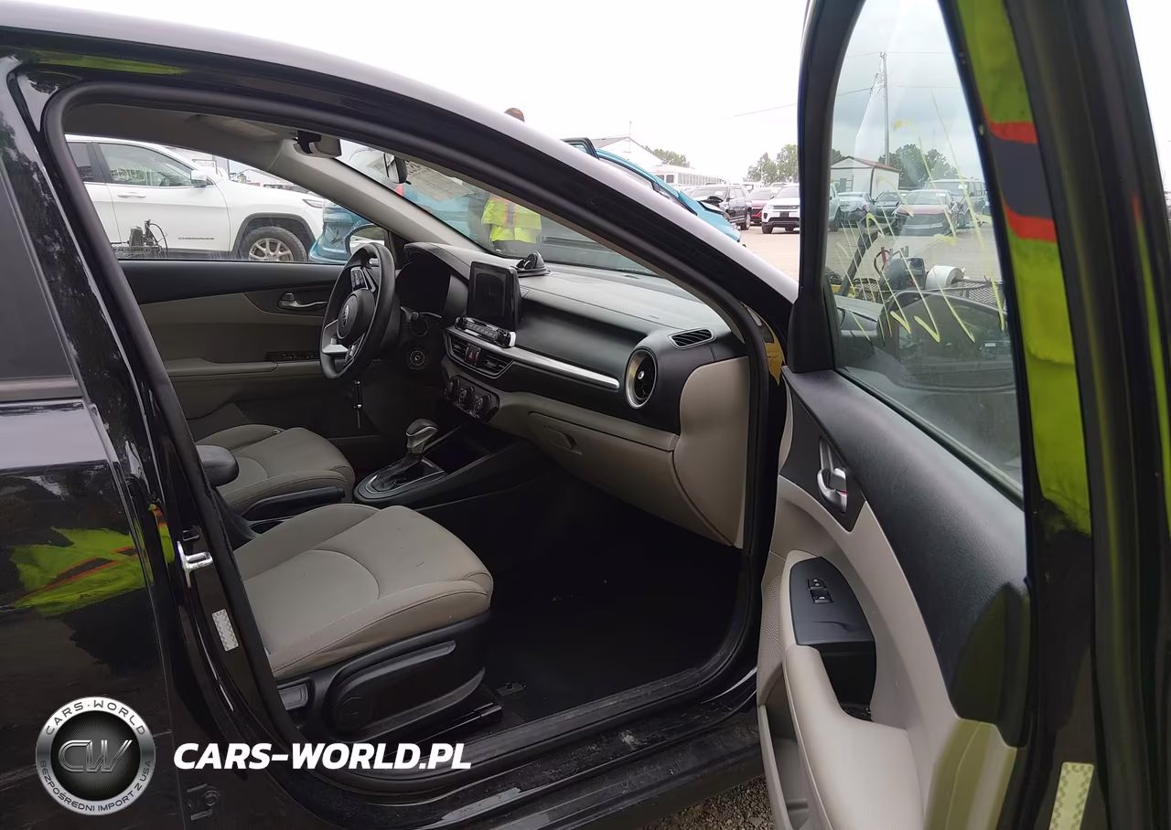 2020 Kia Forte Lxs VIN:3KPF24AD3LE247361 - 5