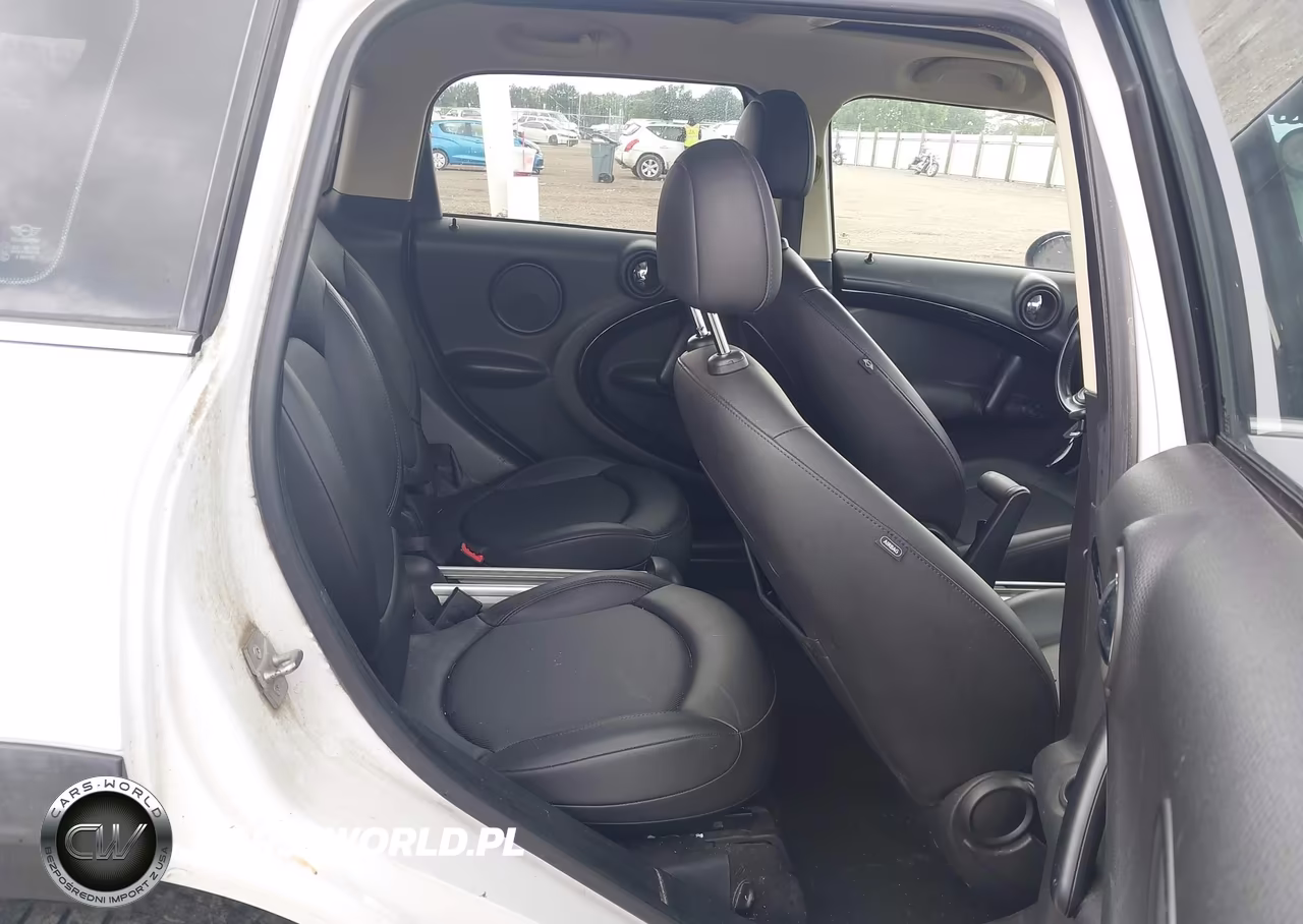 2011 Mini Cooper Countryman VIN:WMWZB3C5XBWM00283 - 8
