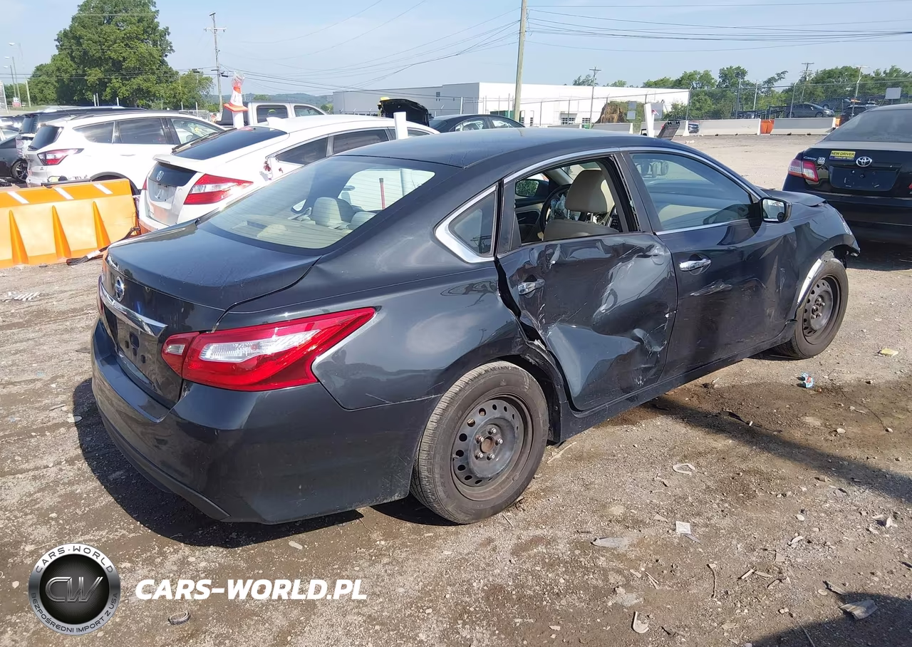 2017 Nissan Altima 2.5 S VIN:1N4AL3AP7HC134531 - 4