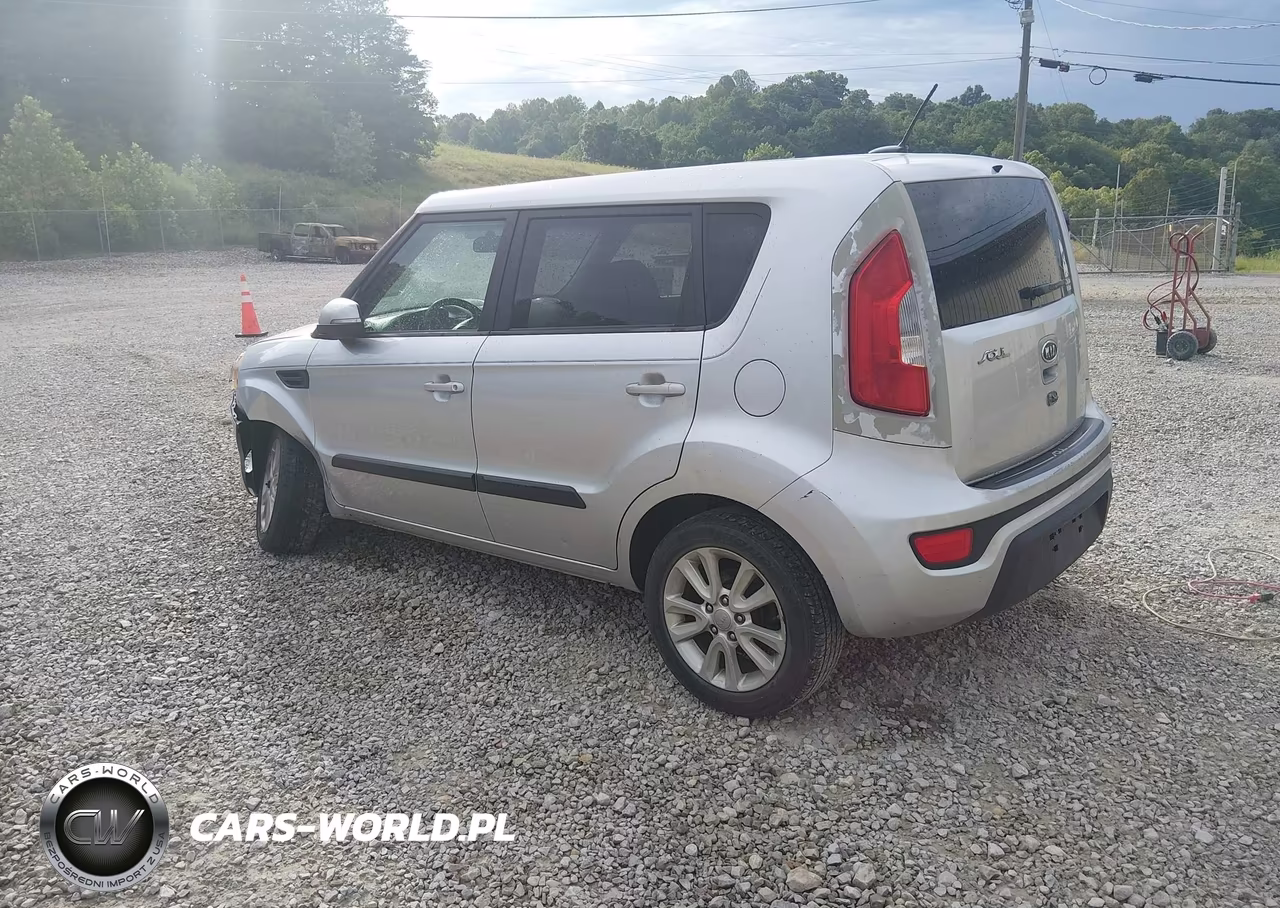 2012 Kia Soul + VIN:KNDJT2A65C7430810 - 3