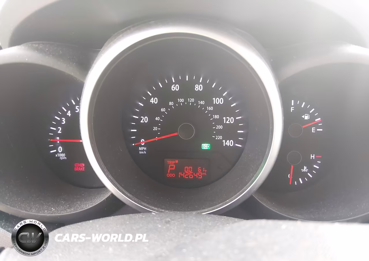2012 Kia Soul + VIN:KNDJT2A65C7430810 - 7