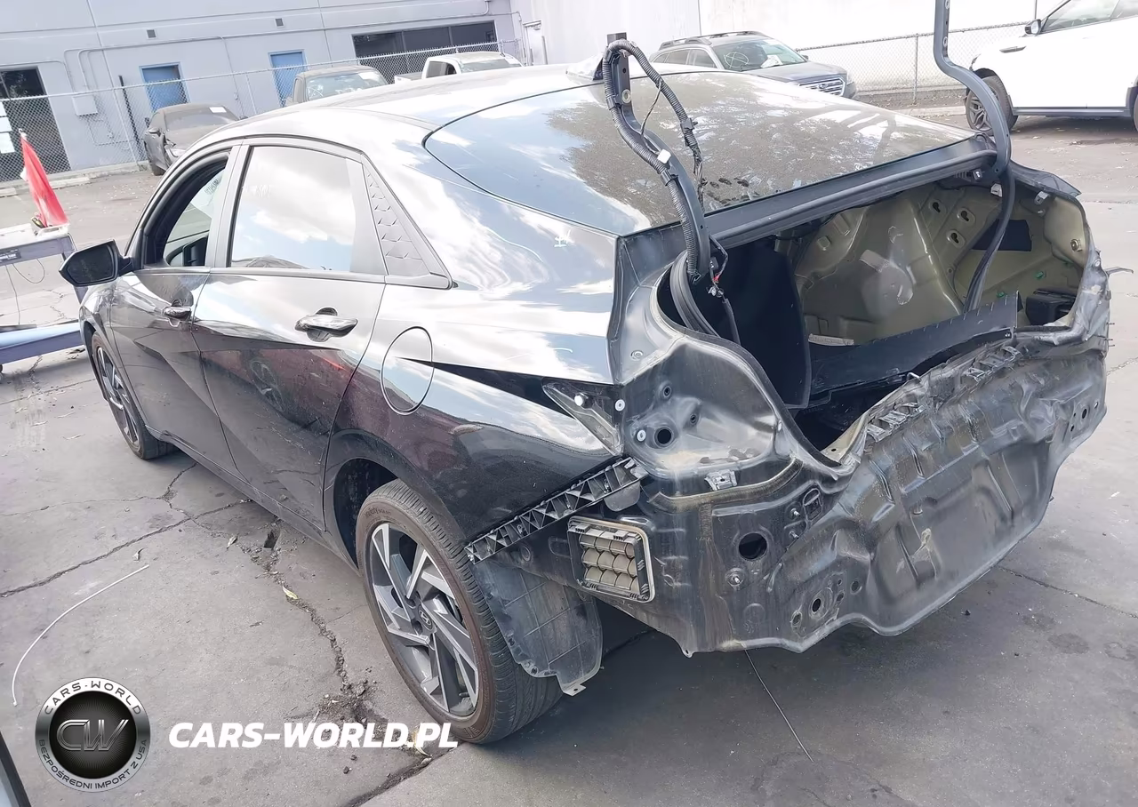 2025 Hyundai Elantra Sel Sport VIN:KMHLM4DG4SU872947 - 3