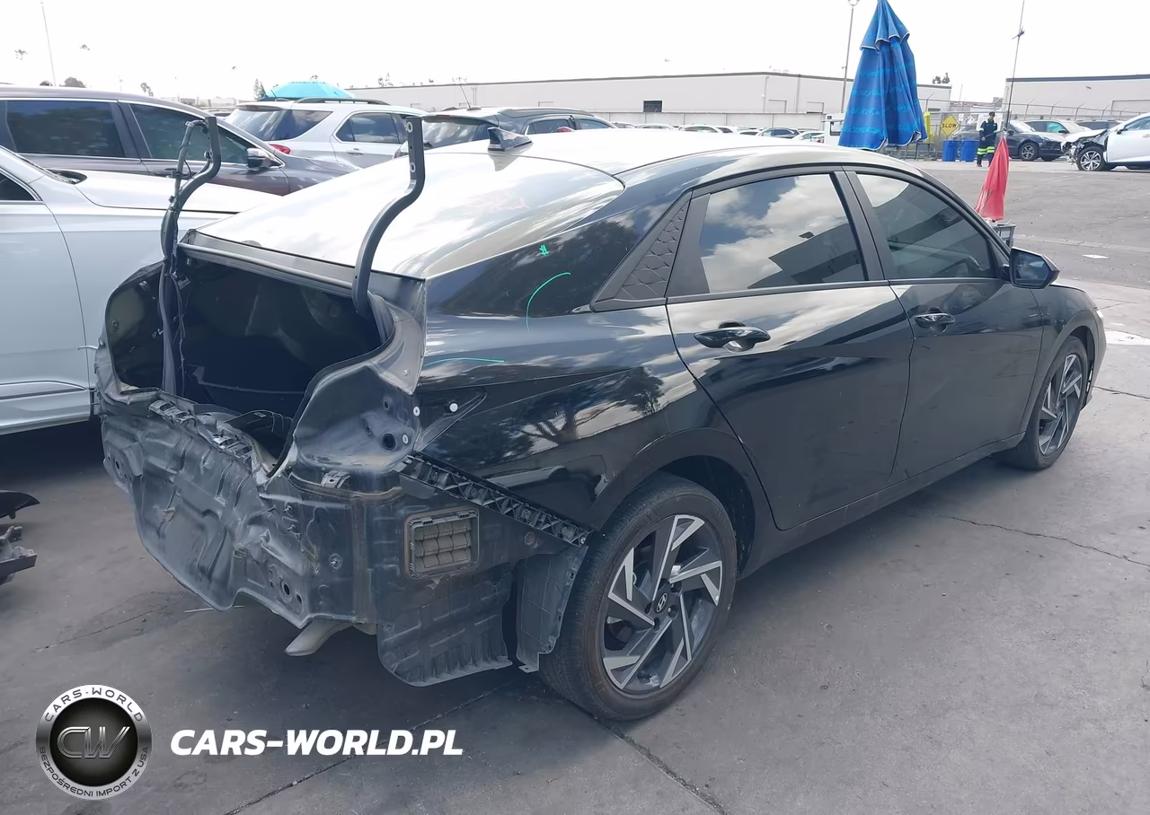 2025 Hyundai Elantra Sel Sport VIN:KMHLM4DG4SU872947 - 4