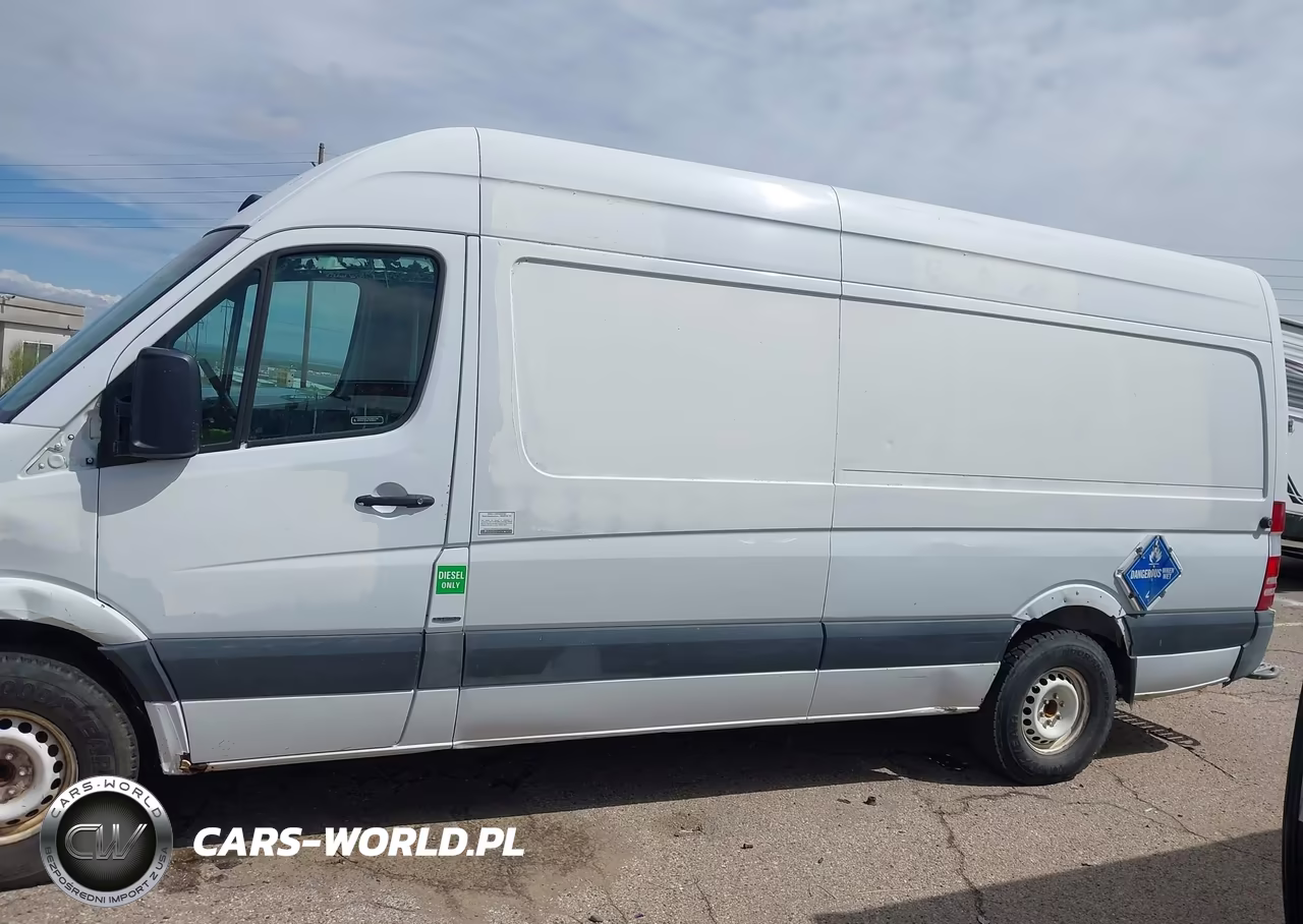 2011 Mercedes-Benz Sprinter 2500 High Roof VIN:WD3PE8CB2B5597647 - 14