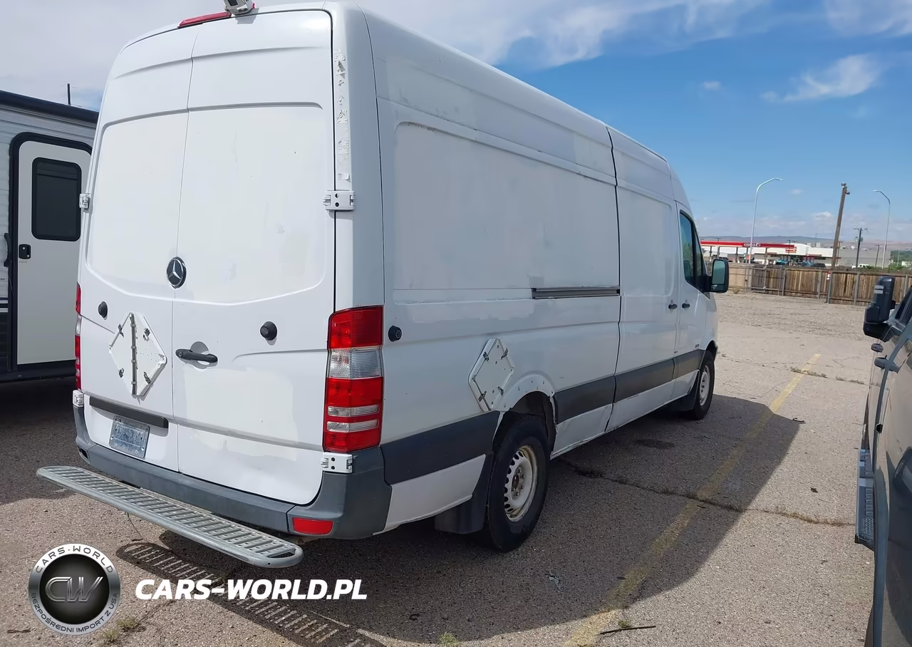 2011 Mercedes-Benz Sprinter 2500 High Roof VIN:WD3PE8CB2B5597647 - 4