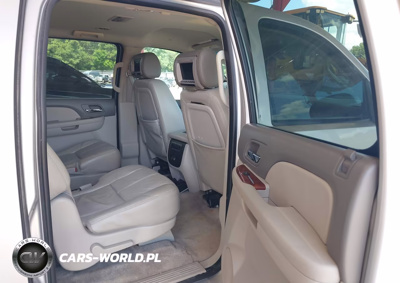 2011 Chevrolet Suburban 1500 Lt1 VIN:1GNSCJE09BR191812 - 8