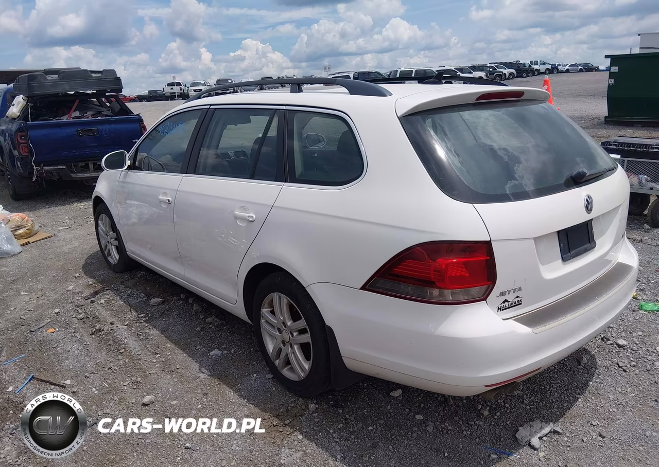 VOLKSWAGEN JETTA VIN:3VWTL7AJ1AM697713 - 3