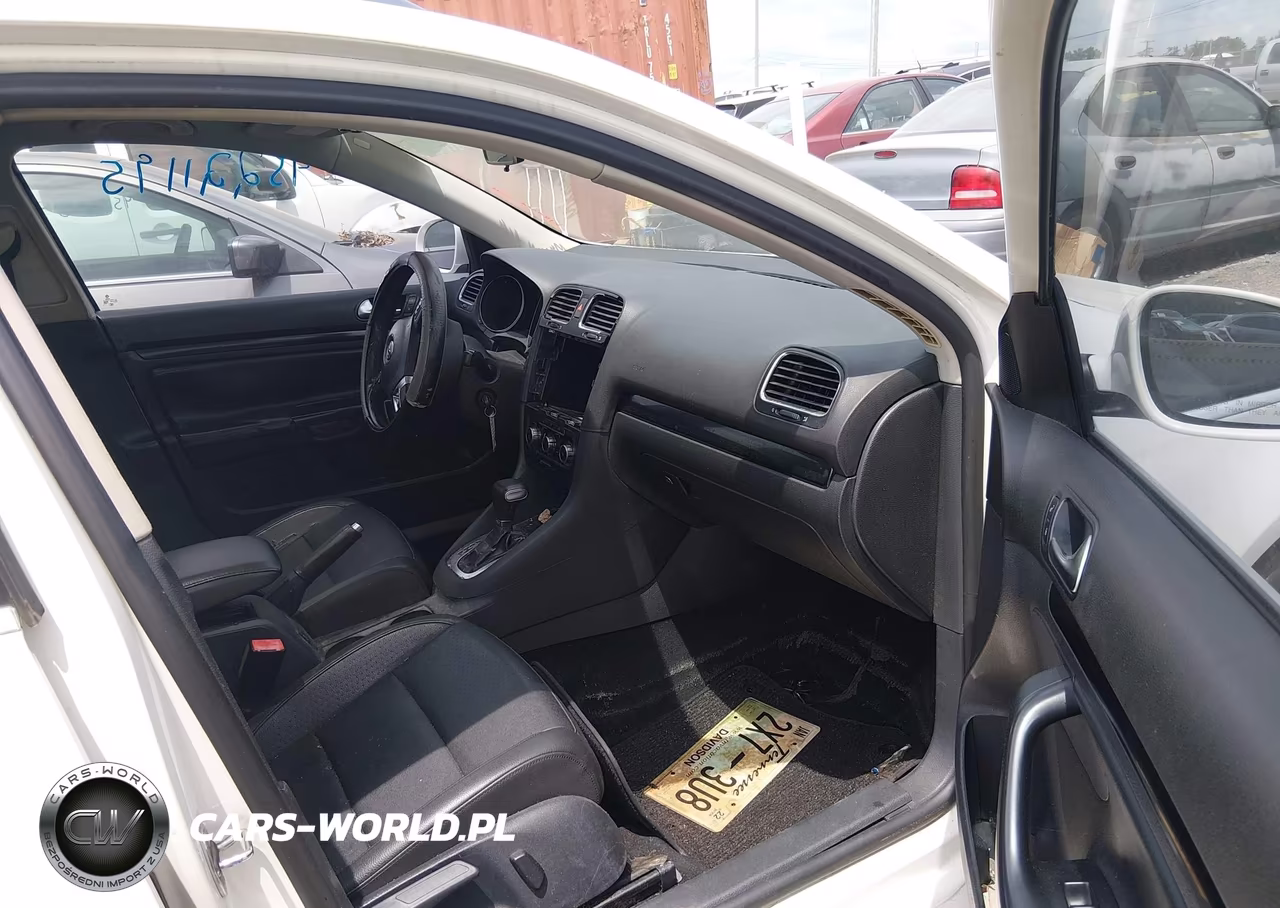 VOLKSWAGEN JETTA VIN:3VWTL7AJ1AM697713 - 5