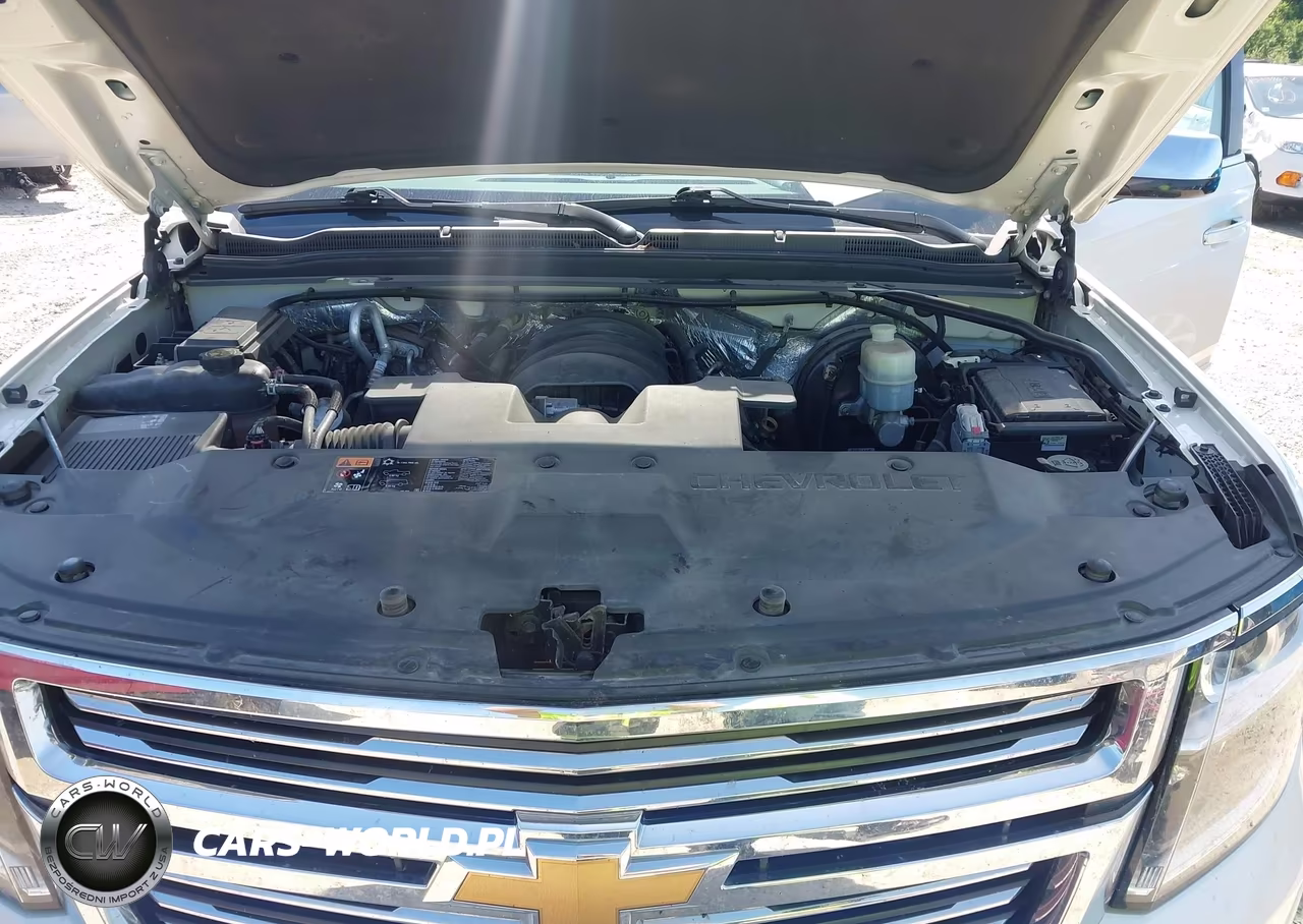 2015 Chevrolet Tahoe Ltz VIN:1GNSKCKC4FR682839 - 10