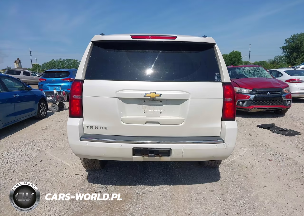2015 Chevrolet Tahoe Ltz VIN:1GNSKCKC4FR682839 - 17