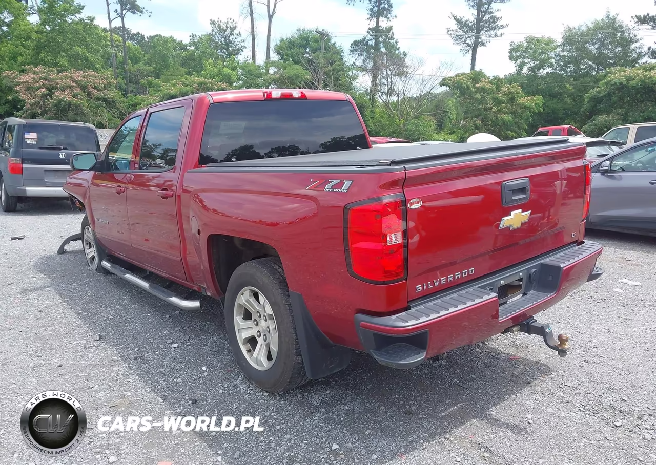 2018 Chevrolet Silverado 1500 2Lt VIN:3GCUKREC6JG391154 - 3